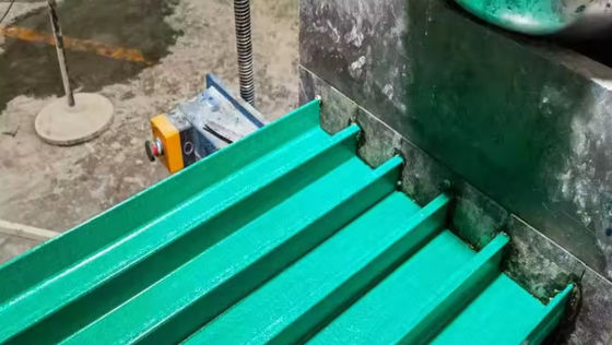 Glasfaser Grp Frp Gurtregendeckel Pultrudierte Profile für Abwasserbehälter